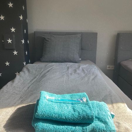 אסן Apartment Gross 4 Zimmer מראה חיצוני תמונה