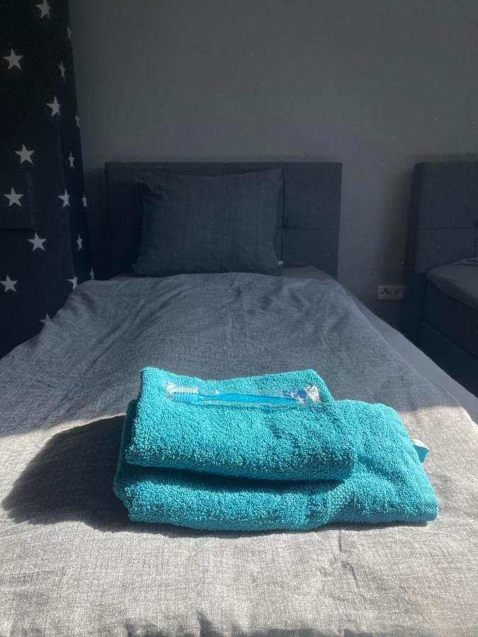 אסן Apartment Gross 4 Zimmer מראה חיצוני תמונה